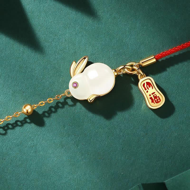 Carmiora-Jahr des Kaninchens, weißes Jade-Happiness-Armband mit roter Schnur