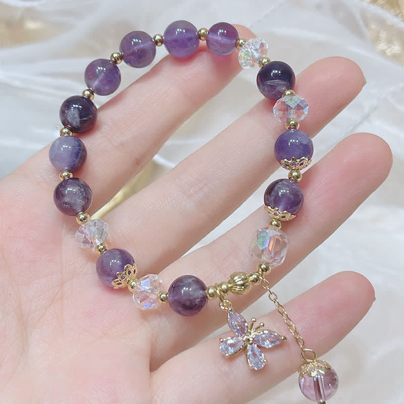 Carmiora Charm-Armband mit natürlichem Amethyst-Kristall, spiritueller Schmetterling