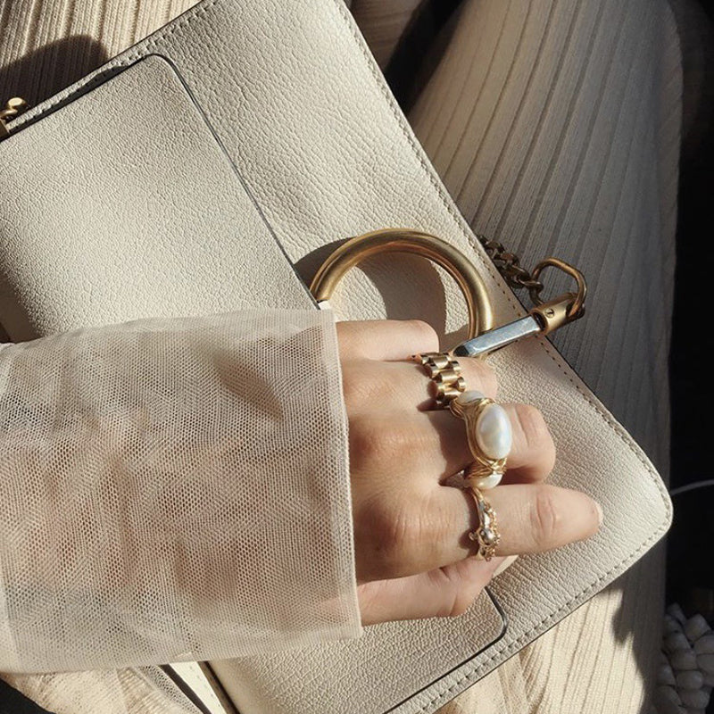 V-Ring
