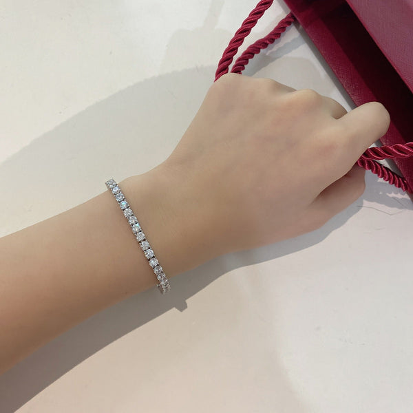 Silbernes Tennisarmband