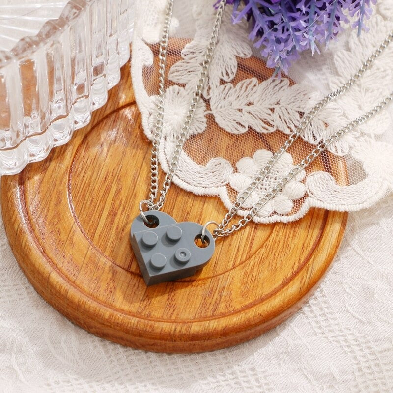 2-teilige Halsketten mit Anhängern aus Legosteinen mit Herzmotiv und Freundschaftssymbol