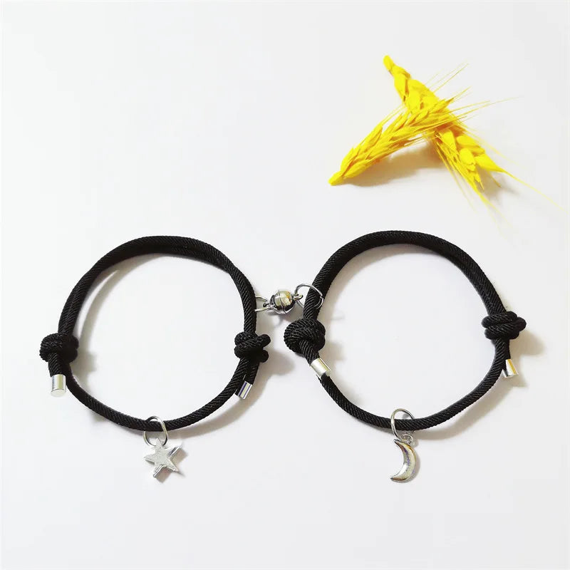 Unisex Nautisches Seilarmband - Freundschaftsarmband mit Fisch- und Sternanhängern