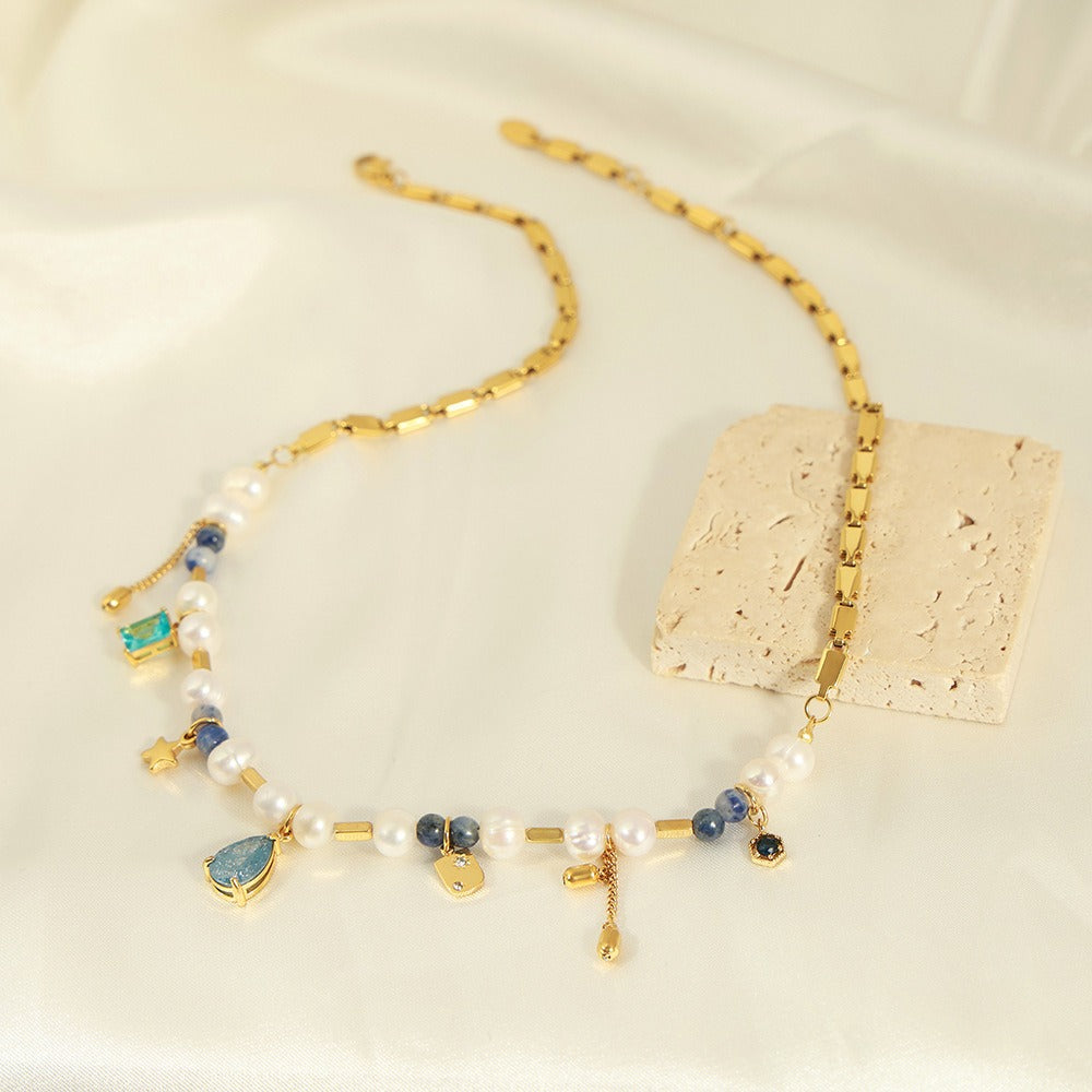 Halskette mit Anhänger in Tropfenform aus 18 Karat Gold