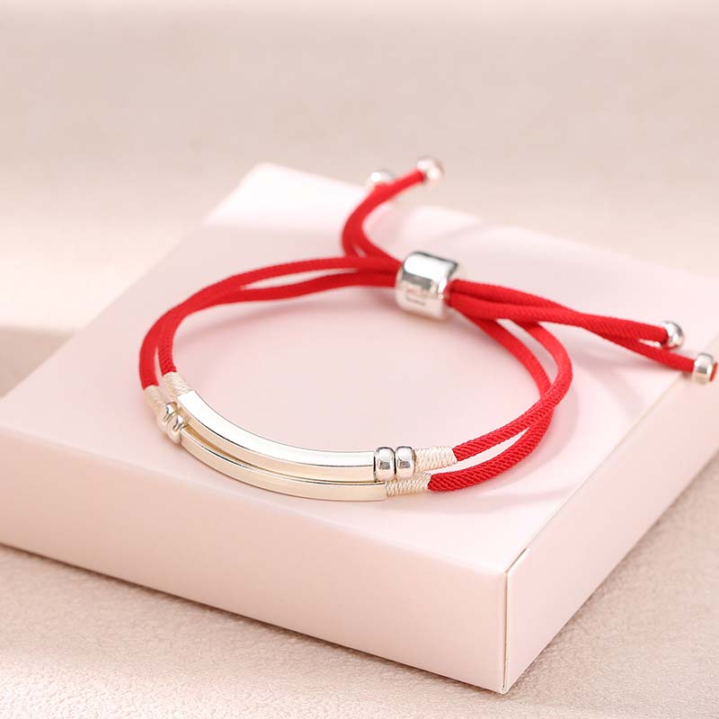 Carmiora-Armband aus 925er-Sterlingsilber mit roter Schnur und geschichtetem Zopf