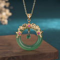Carmiora natürlicher runder Cyan-Jade-Halskettenanhänger