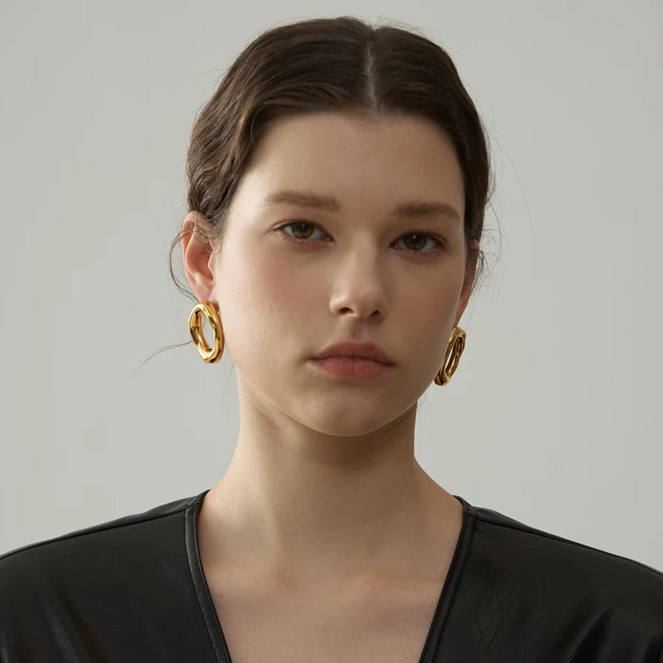 Ovale hohle Ohrringe