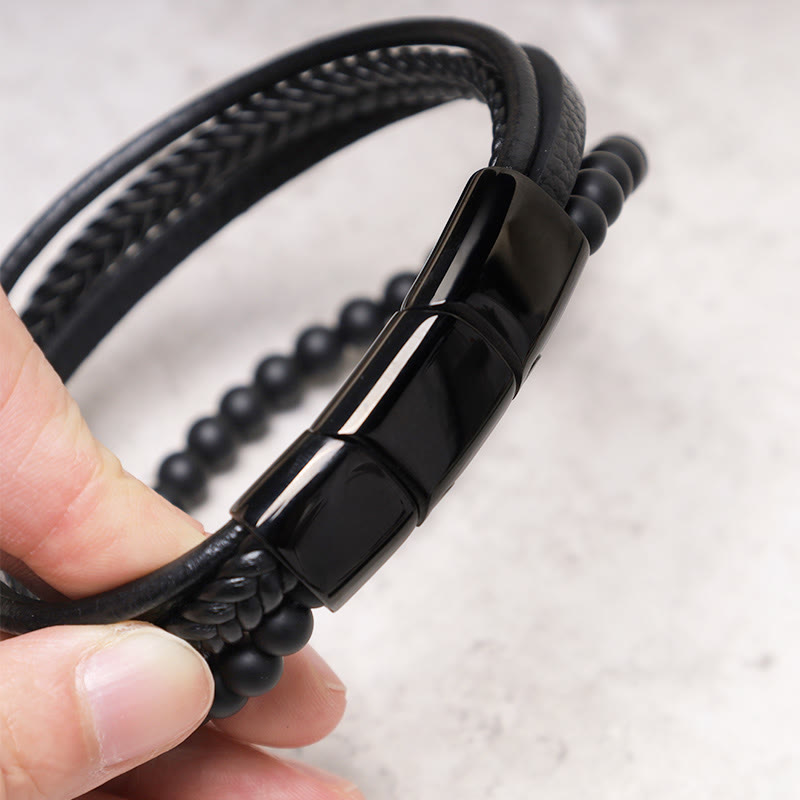 Carmiora natürliches Lavagestein-Lederarmband mit schwarzen Onyxperlen