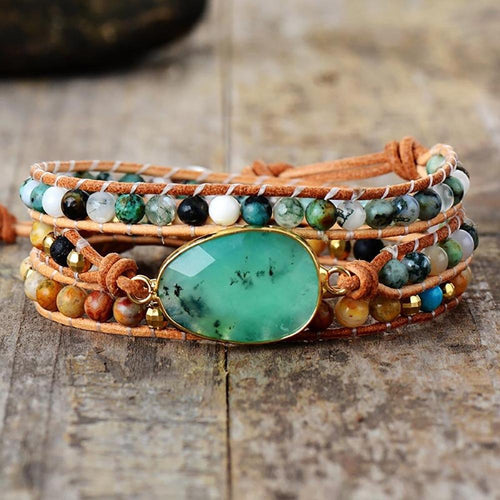 3-lagiges Wickelarmband mit blau-grünen Perlen