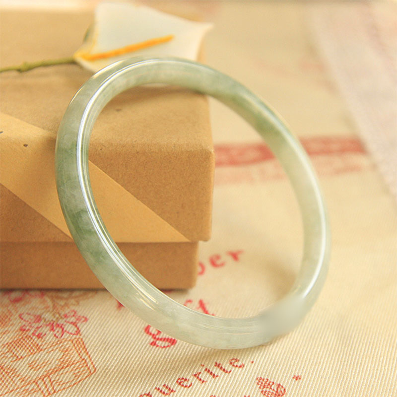 Carmiora Armreif aus natürlicher Jade, Friedensheilung