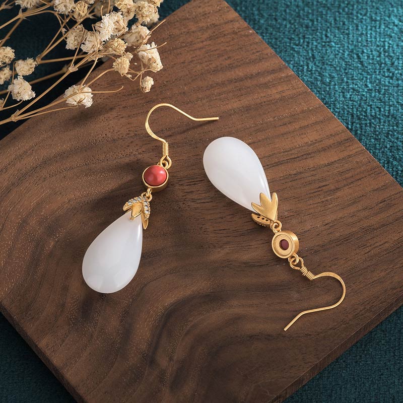 Carmiora FengShui Glücks-Tropfenohrringe aus weißer Jade