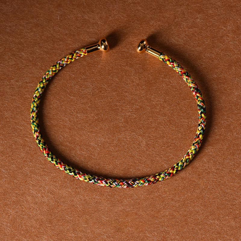 Carmiora Schlichtes Design, handgefertigtes Glücksgeflecht-Manschettenarmband