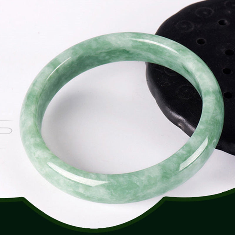 Carmiora Armreif aus natürlicher Jade, Wohlstand
