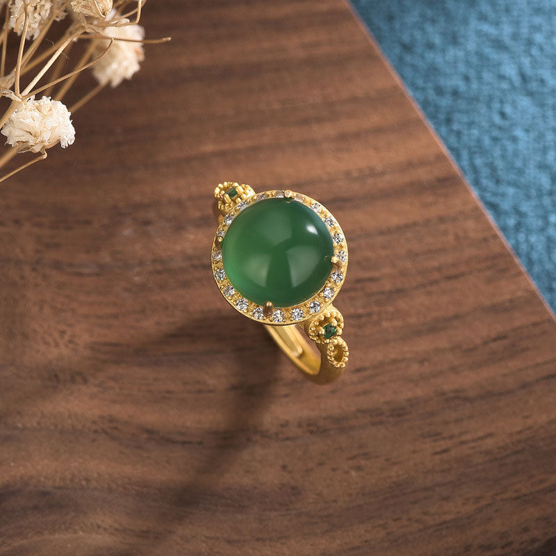 Carmiora-Glücksring aus grüner Jade