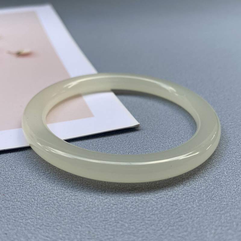 Carmiora Weißer Jade-Glücksarmband-Armreif