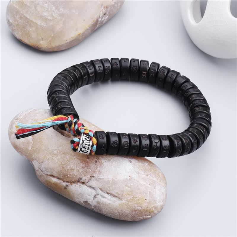 Carmiora tibetische Kokosnussschalen-Perlen mit Gravur Om Mani Padme Hum Mantra Glücksarmband