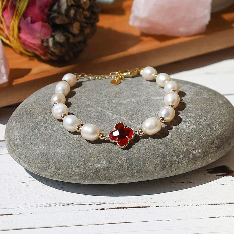 Carmiora Pearl Vierblättriges Kleeblatt-Reichtumskettenarmband