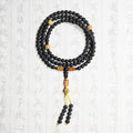 Carmiora tibetisches Mala-Zypressen-Bodhi-Samen-Heilarmband aus rotem Achat