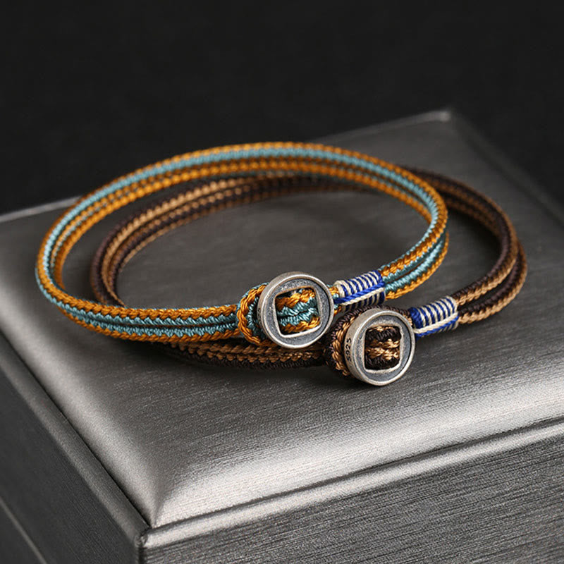 Handgefertigtes Carmiora-Armband aus 925er-Sterlingsilber mit Knopfschutz