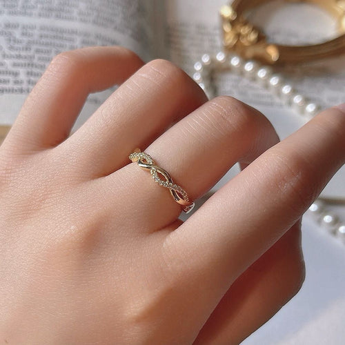 9 bis 5 Ring - Elaine