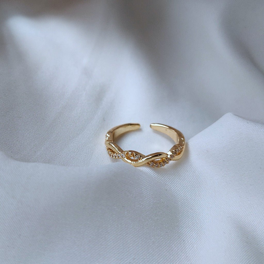 9 bis 5 Ring - Elaine