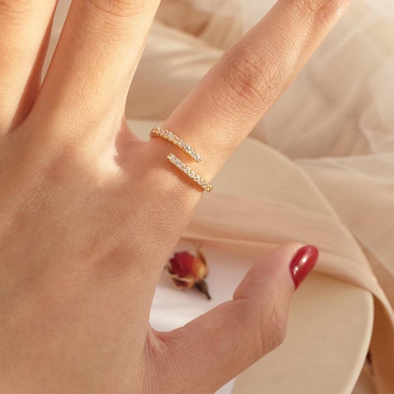 9 bis 5 Ring - Shauna