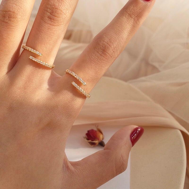 9 bis 5 Ring - Shauna