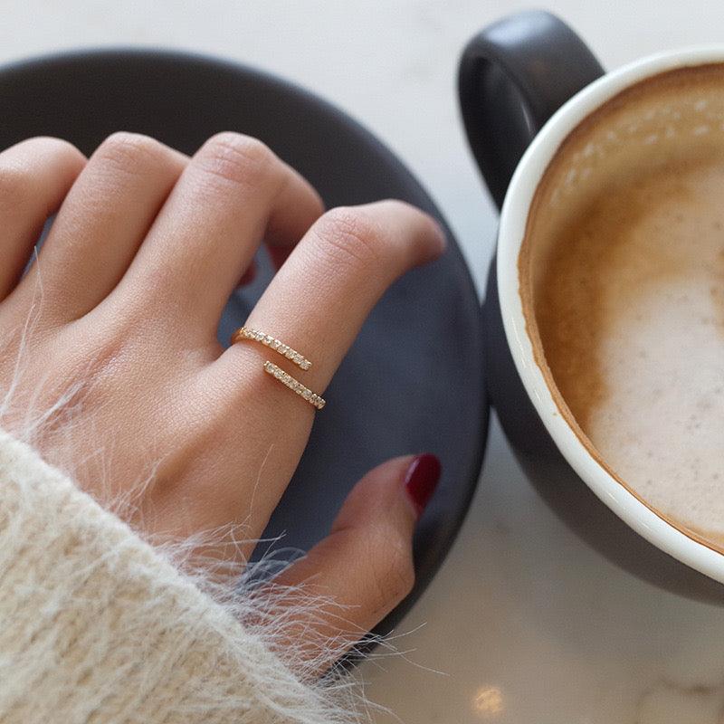 9 bis 5 Ring - Shauna