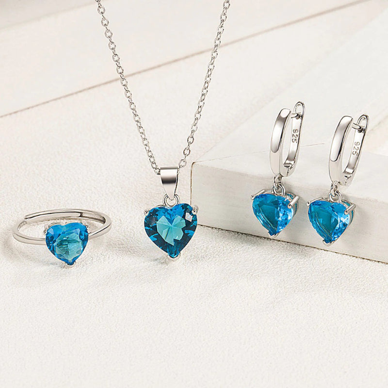 Elegantes 925 Silber Herz Schmuckset - Ring, Ohrringe, Halskette