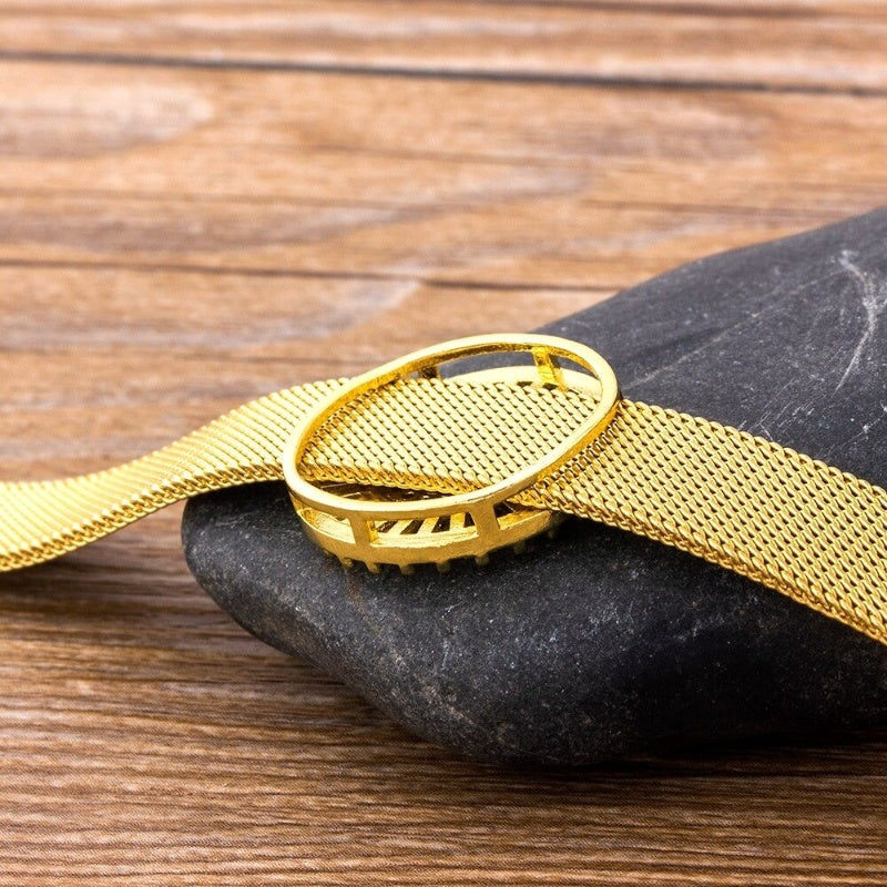 Armband mit Strasssteinen vom Buchstaben A–Z