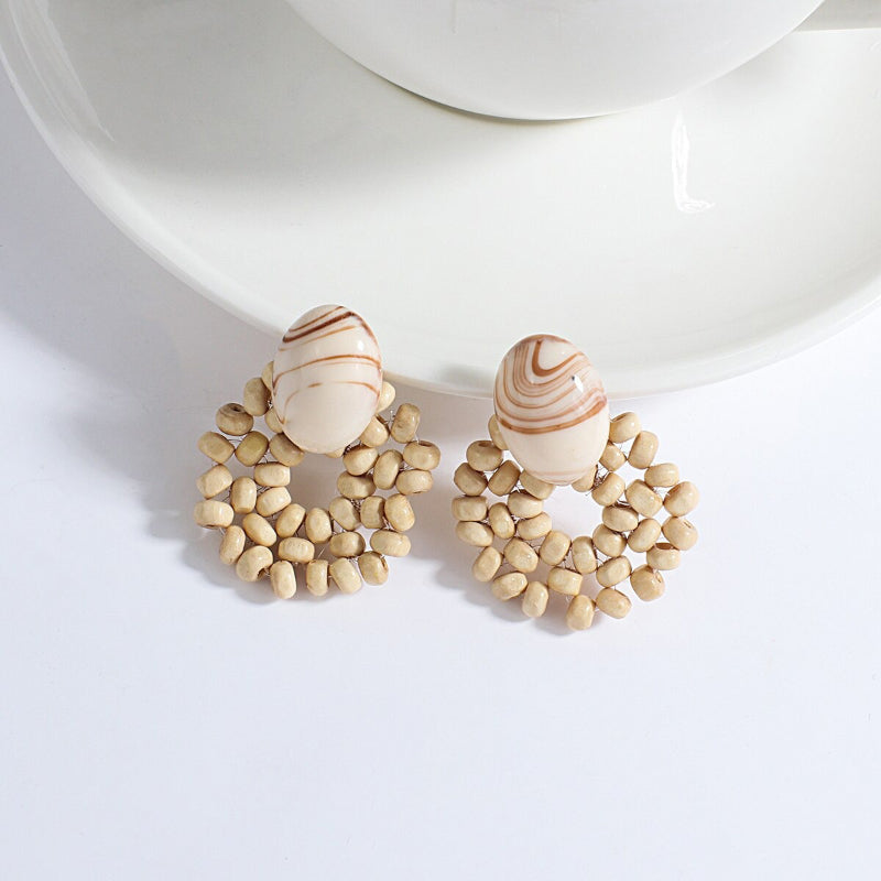 Tropical Vibe – Handgemachte Statement-Ohrring-Kollektion aus Rattan und Holz