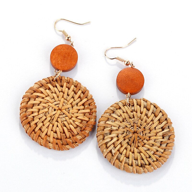 Tropical Vibe – Handgemachte Statement-Ohrring-Kollektion aus Rattan und Holz