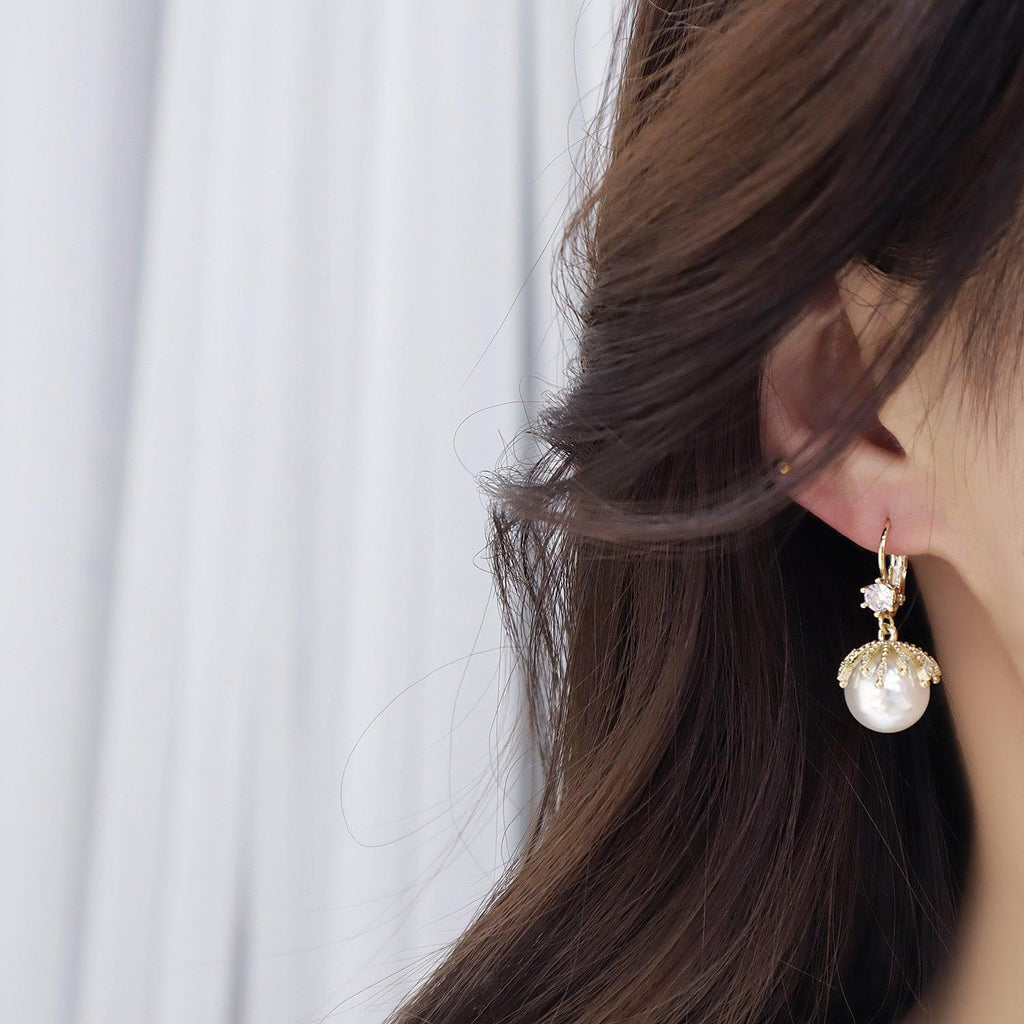 Barocke Huggie Ohrringe