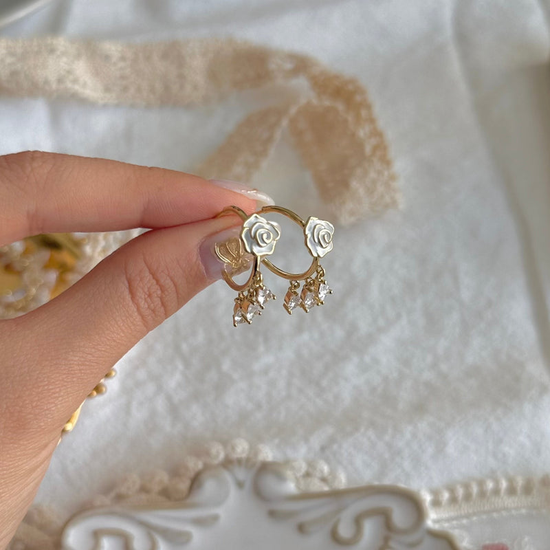 Weiße Rosenohrringe - Emilia