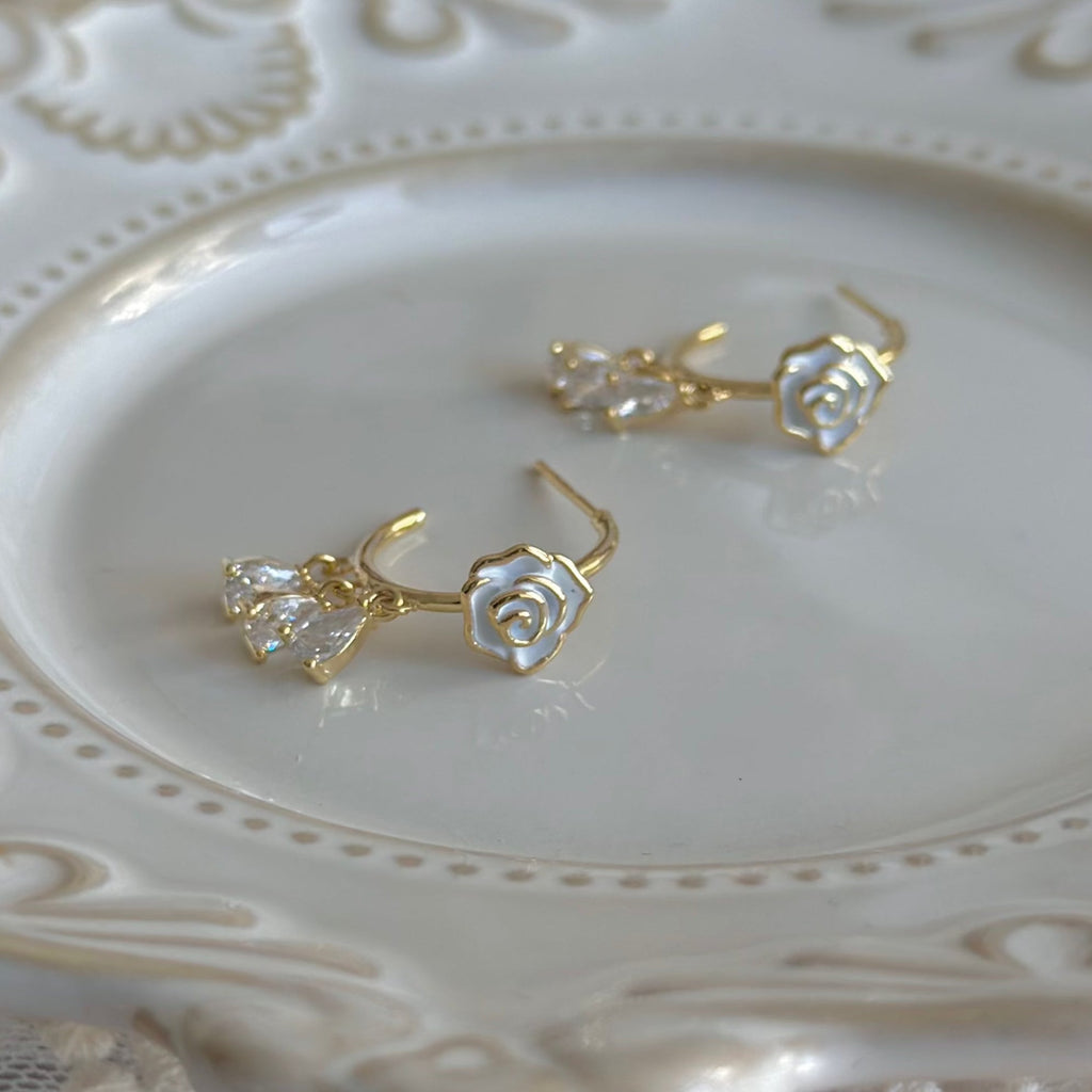 Weiße Rosenohrringe - Emilia