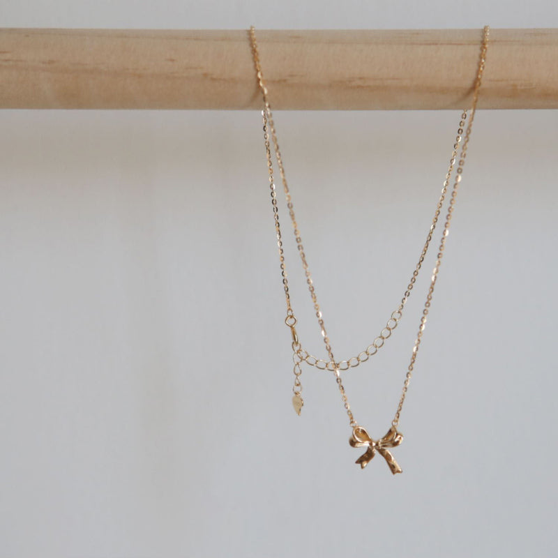 Schleifenhalskette (massives Silber) - Loretta