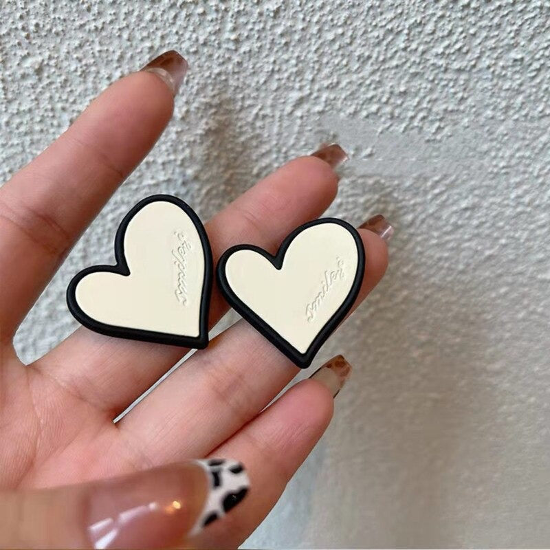 Trendy süße Mode Plüsch Hase Ohrringe für Frauen