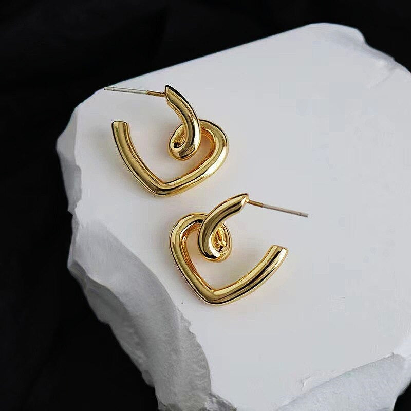 Trendy süße Mode Plüsch Hase Ohrringe für Frauen