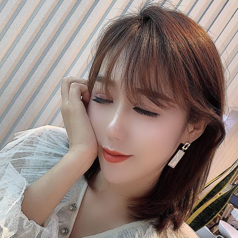 Geometrische Statement-Ohrringe aus Acryl