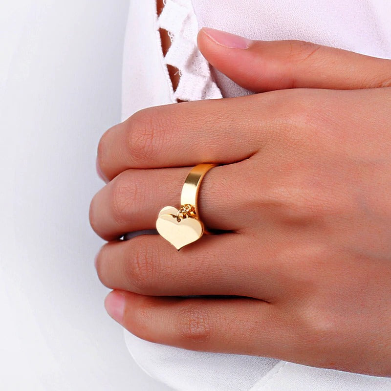 Verstellbare, hängende Ringe aus Edelstahl mit Herzanhänger