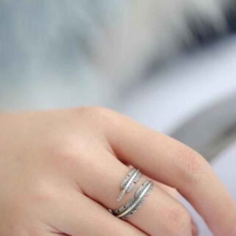 Verstellbarer, detailreicher Vintage-Federring