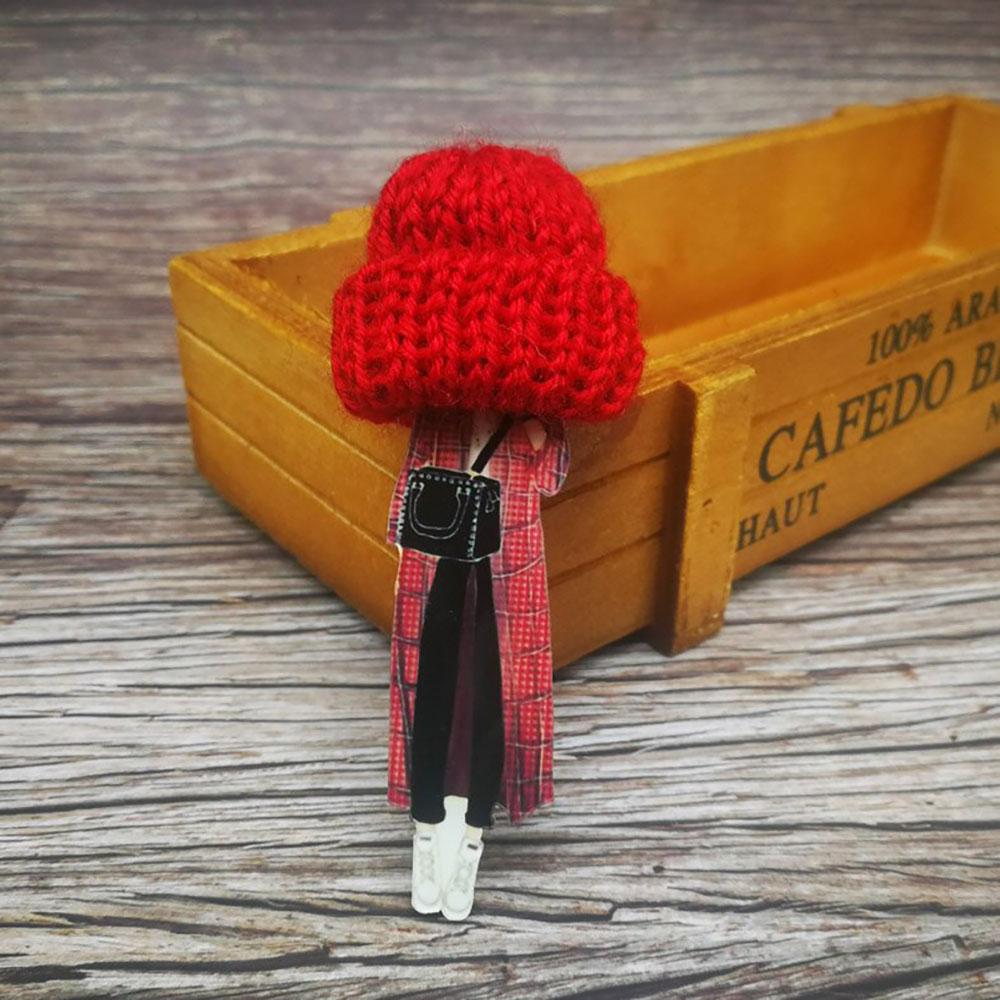 Entzückende Mädchen Cartoon Modelle Pompom Brosche Pins Zubehör