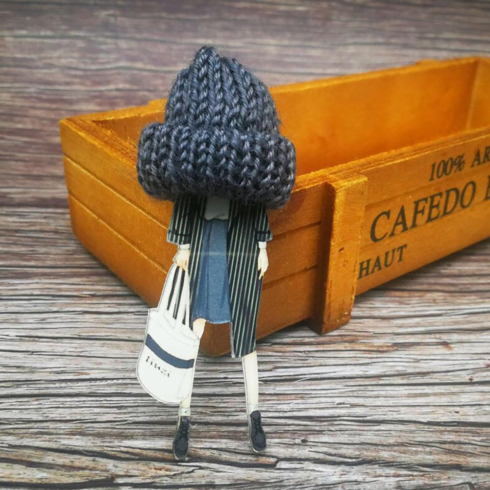 Entzückende Mädchen Cartoon Modelle Pompom Brosche Pins Zubehör