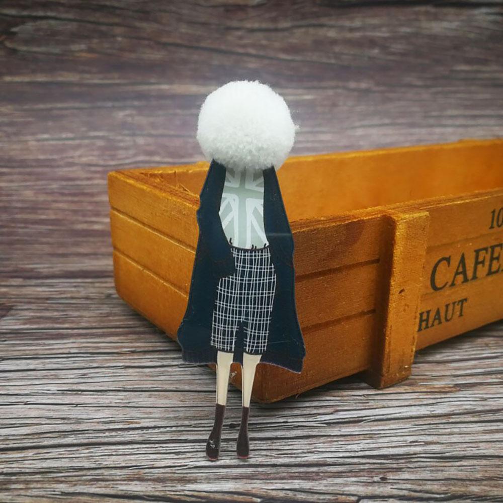 Entzückende Mädchen Cartoon Modelle Pompom Brosche Pins Zubehör