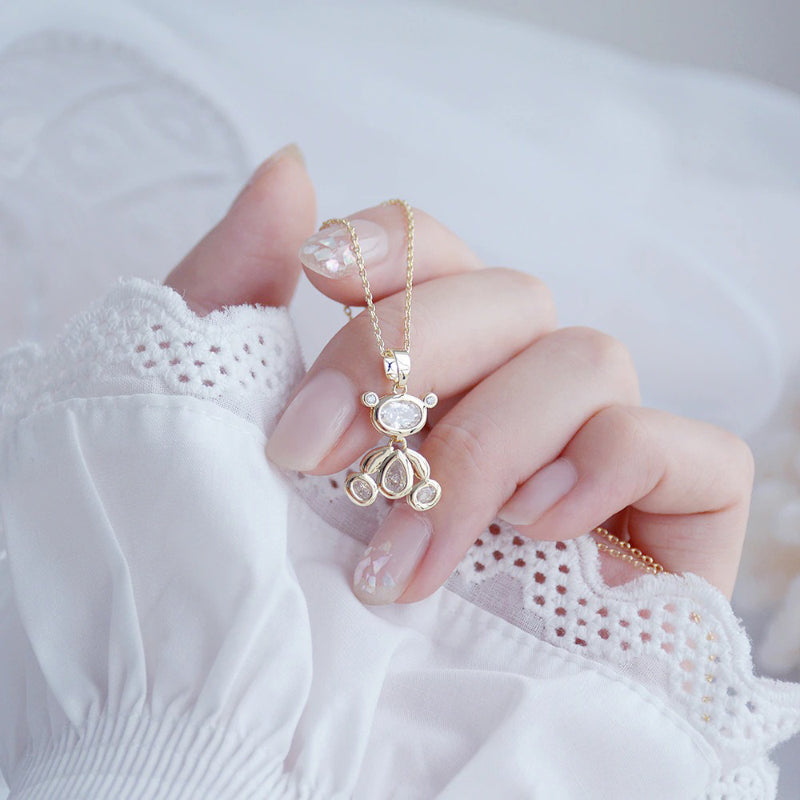 Entzückende Halsketten mit Zirkonia-Teddybär-Anhänger