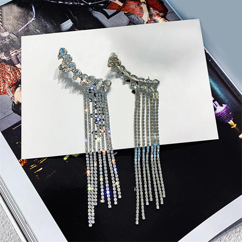 Ohrhänger mit Engelsflügeln und langer Quaste und Strasssteinen