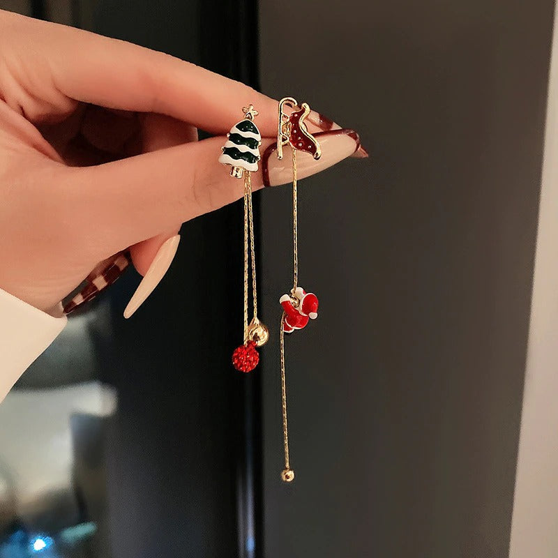 Asymmetrische Weihnachtsohrringe mit baumelnder Kette und Quaste im Weihnachtsstil