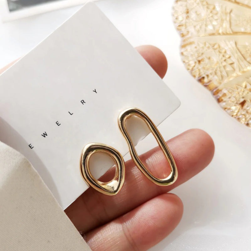 Asymmetrische geometrische, unregelmäßig geformte Statement-Ohrhänger