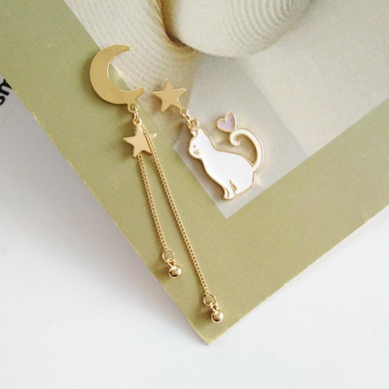 Asymmetrische Mondstern- und Katzen-Ohrhänger