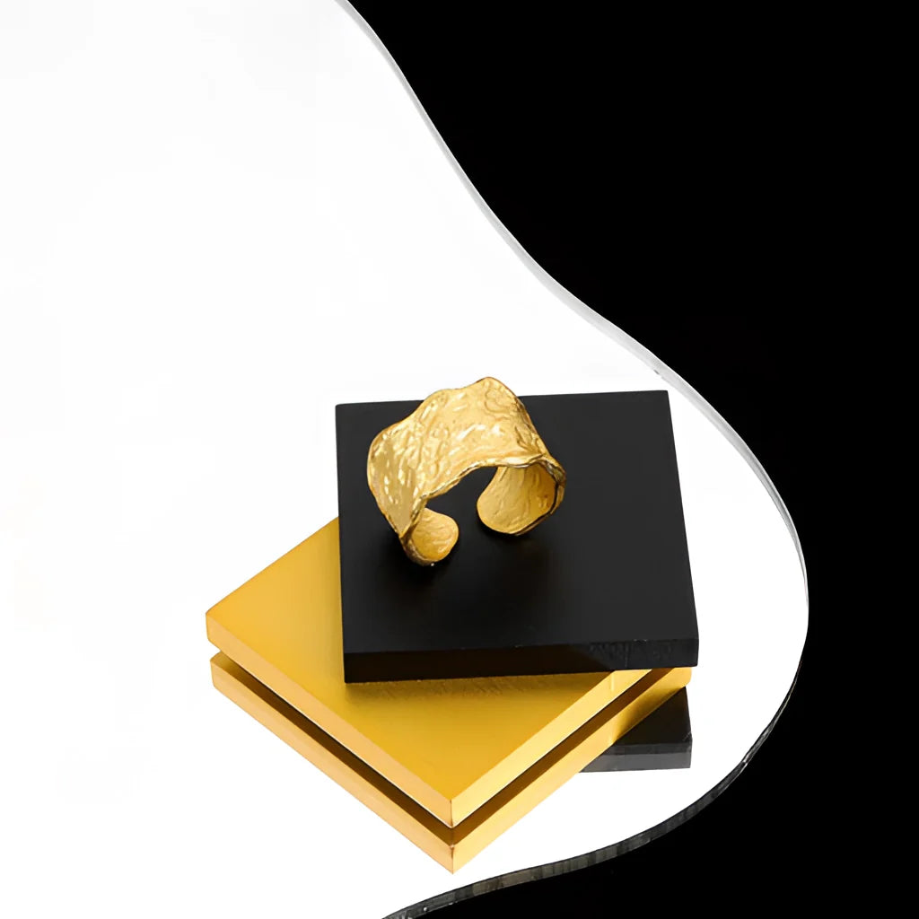 Abstrakter Strukturring - Moderner Kunst-Statement-Schmuck