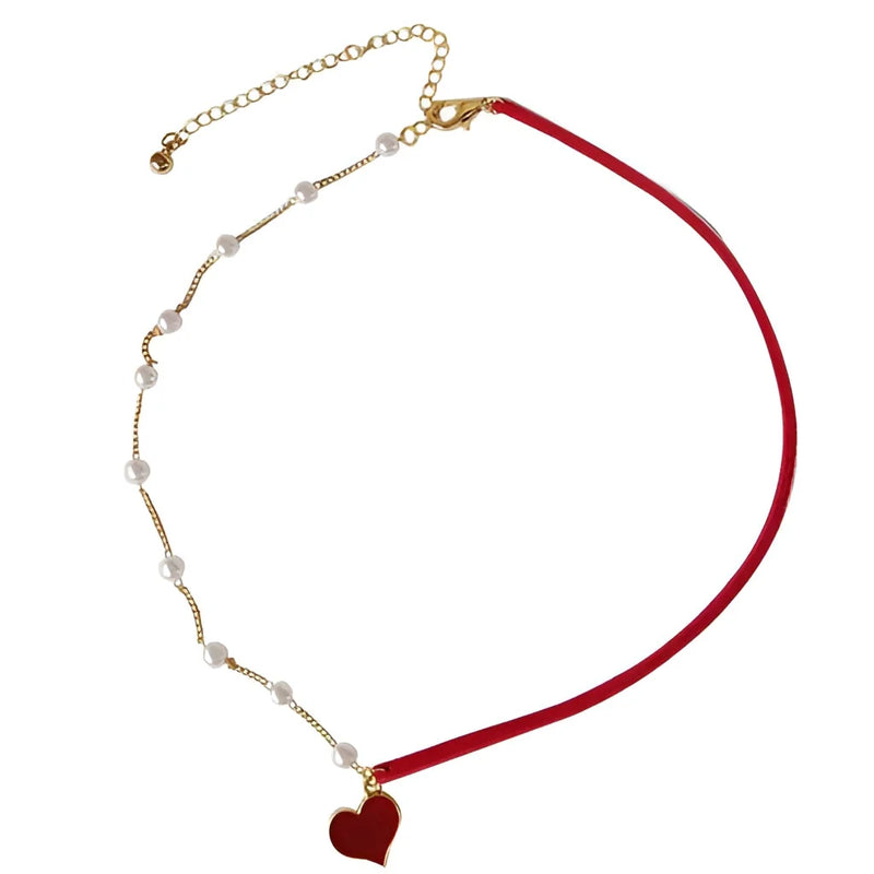 Verstellbares Samt-Halsband mit goldenem Herzanhänger – Romantisches Geschenk